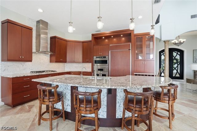 1506 Hermitage LN, Cape Coral, FL 33914