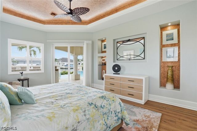 1506 Hermitage LN, Cape Coral, FL 33914