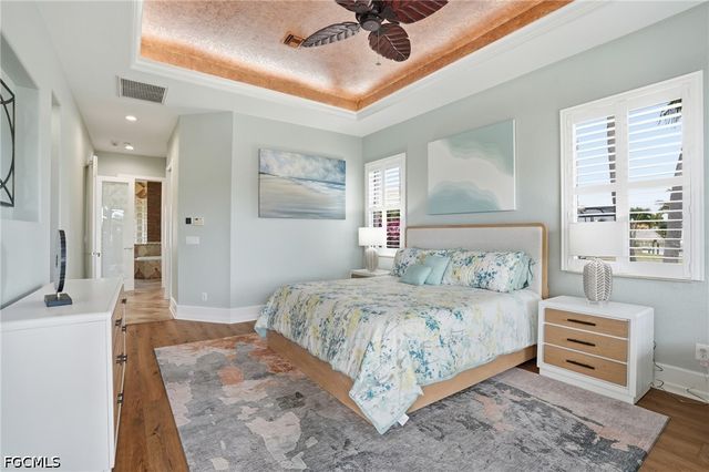 1506 Hermitage LN, Cape Coral, FL 33914