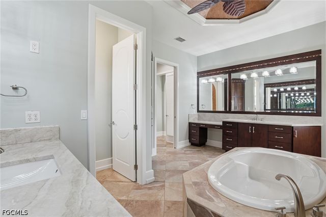 1506 Hermitage LN, Cape Coral, FL 33914