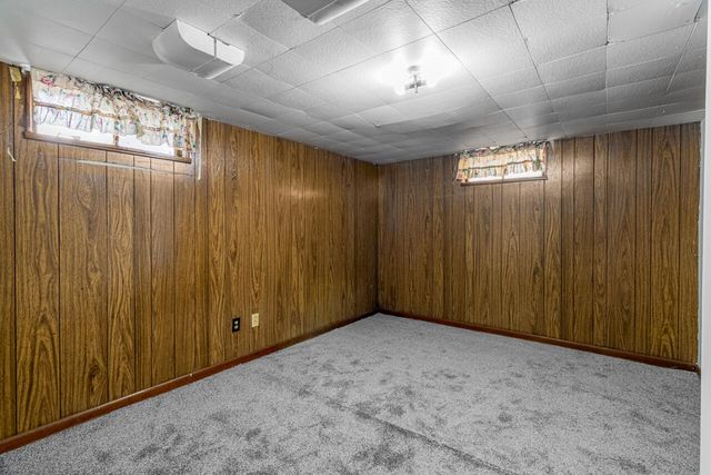 3329 9TH Avenue, Council Bluffs, IA 51501