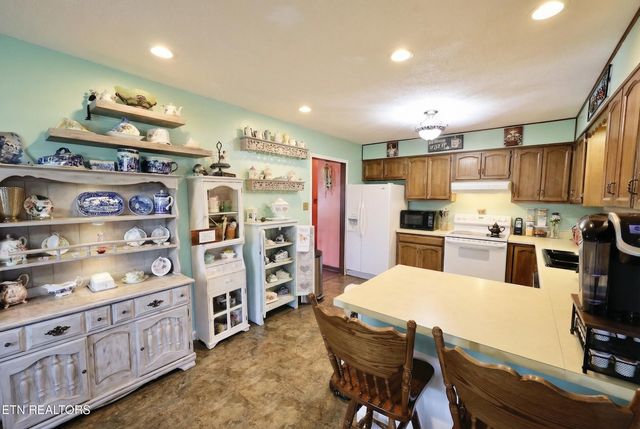 2903 Cedar Circle, Lenoir City, TN 37772