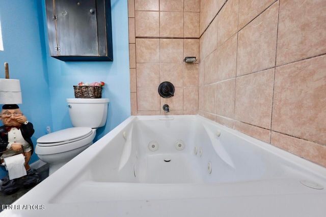 2903 Cedar Circle, Lenoir City, TN 37772