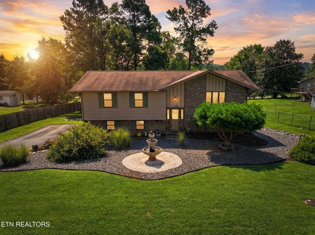 2903 Cedar Circle, Lenoir City, TN 37772