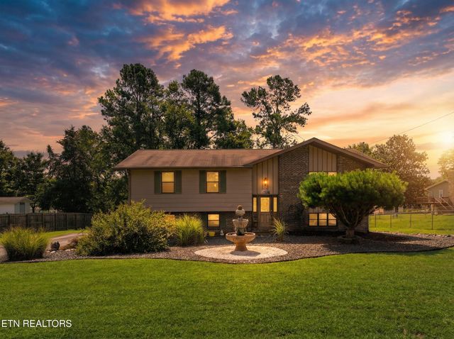 2903 Cedar Circle, Lenoir City, TN 37772