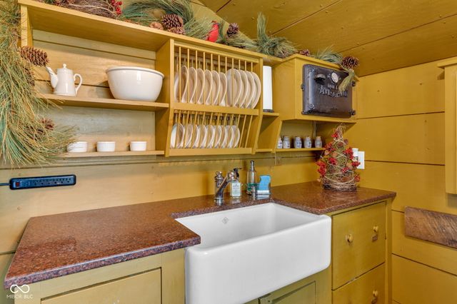 3729 E Daniel Street, Mooresville, IN 46158