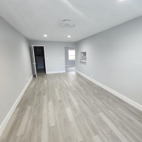308 SW 76th Ter, North Lauderdale, FL 33068
