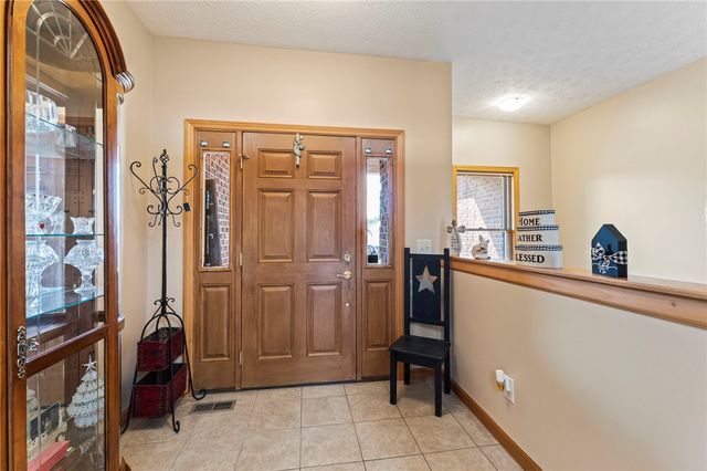 350 Saint Andrews Trail, Miamisburg, OH 45342