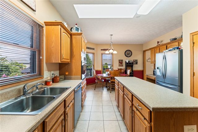 350 Saint Andrews Trail, Miamisburg, OH 45342