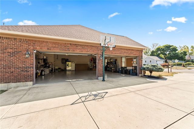 350 Saint Andrews Trail, Miamisburg, OH 45342
