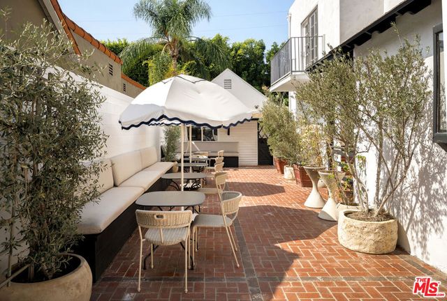 543 Westmount Drive, West Hollywood, CA 90048