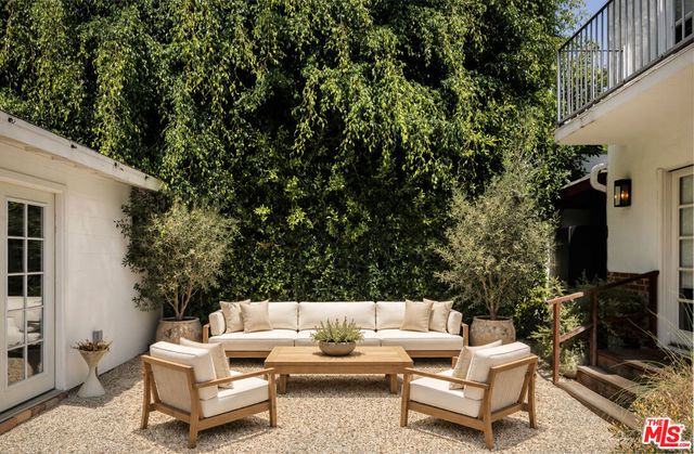 543 Westmount Drive, West Hollywood, CA 90048