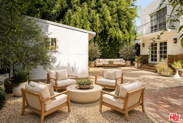 543 Westmount Drive, West Hollywood, CA 90048