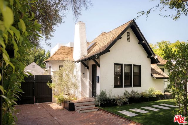 543 Westmount Drive, West Hollywood, CA 90048