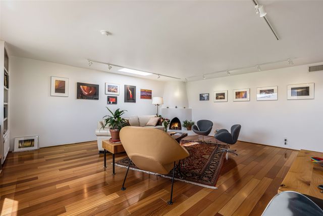 313 Loma Arisco, Santa Fe, NM 87501