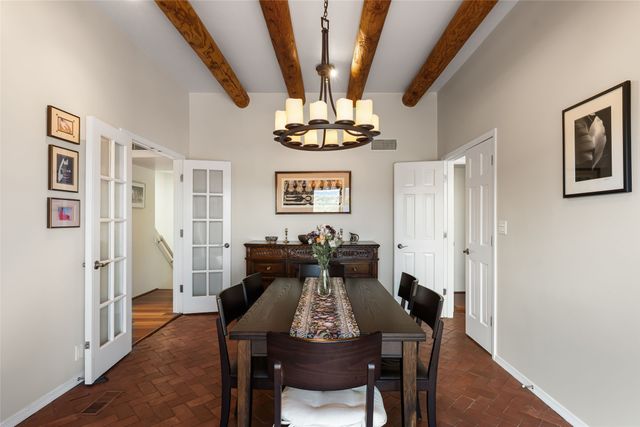 313 Loma Arisco, Santa Fe, NM 87501