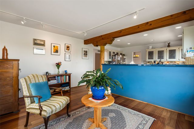 313 Loma Arisco, Santa Fe, NM 87501