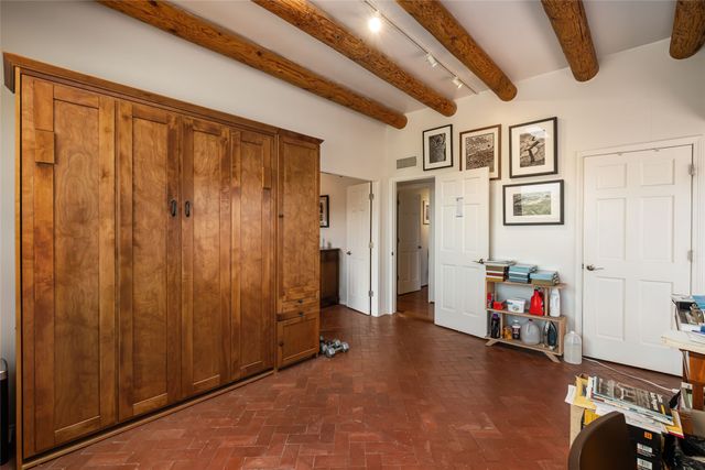 313 Loma Arisco, Santa Fe, NM 87501