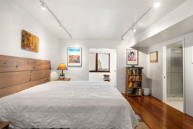 313 Loma Arisco, Santa Fe, NM 87501