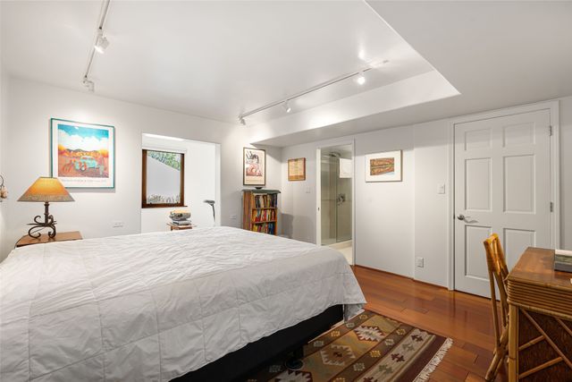 313 Loma Arisco, Santa Fe, NM 87501