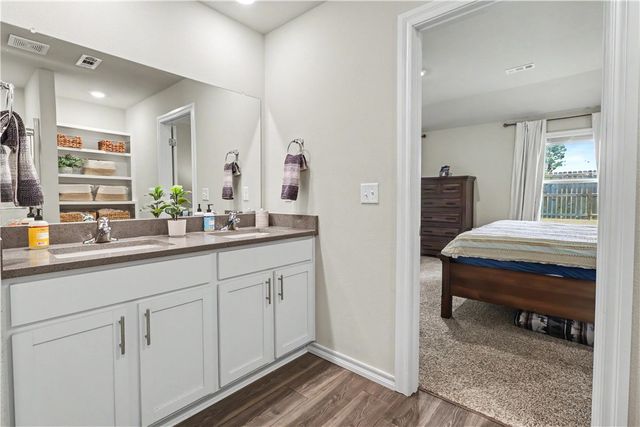 2309 N Heritage Ranch Drive, Siloam Springs, AR 72761