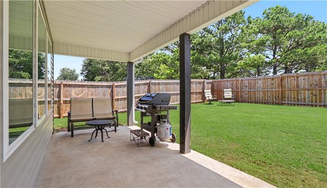 2309 N Heritage Ranch Drive, Siloam Springs, AR 72761