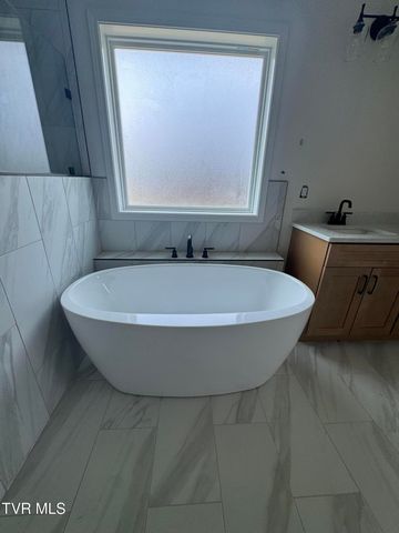 1184 Hawley Road, Blountville, TN 37617