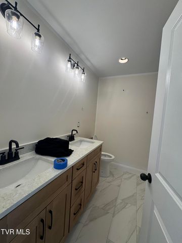 1184 Hawley Road, Blountville, TN 37617