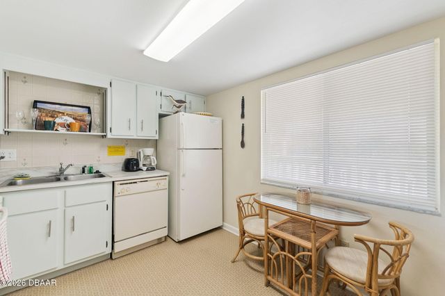 3663 S Atlantic Ave Apt 31B, New Smyrna Beach, FL 32169