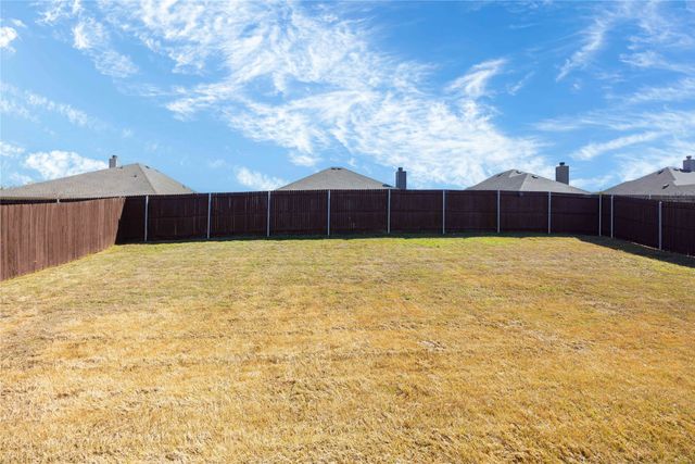 703 Dripping Springs Lane, Cleburne, TX 76033