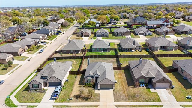 703 Dripping Springs Lane, Cleburne, TX 76033