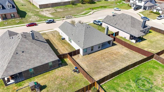 703 Dripping Springs Lane, Cleburne, TX 76033