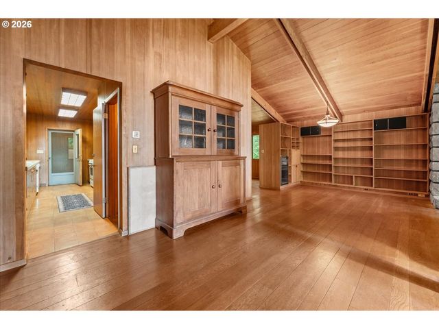 6831 Se BROWNLEE Rd, Milwaukie, OR 97267