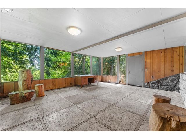 6831 Se BROWNLEE Rd, Milwaukie, OR 97267