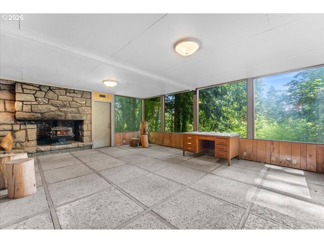 6831 Se BROWNLEE Rd, Milwaukie, OR 97267