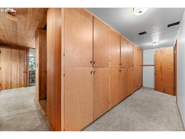 6831 Se BROWNLEE Rd, Milwaukie, OR 97267