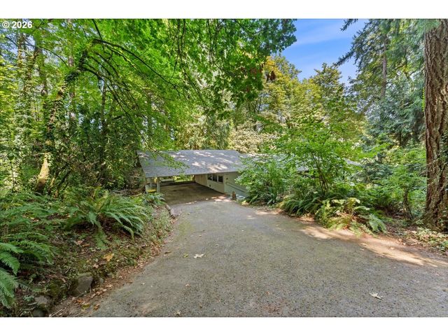 6831 Se BROWNLEE Rd, Milwaukie, OR 97267