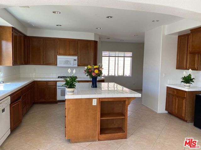 41183 BANK Court, Indio, CA 92203