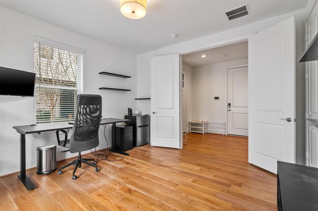 10943 Grove Tree Lane, Houston, TX 77043