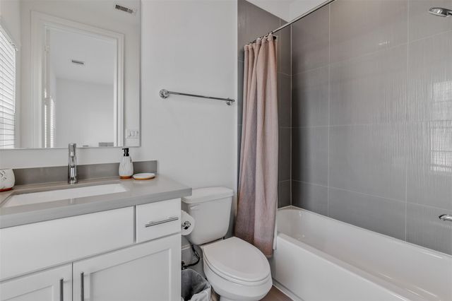 10943 Grove Tree Lane, Houston, TX 77043