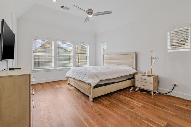 10943 Grove Tree Lane, Houston, TX 77043