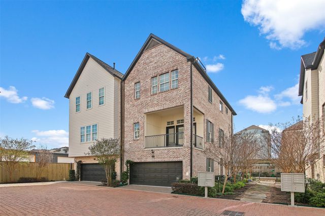 10943 Grove Tree Lane, Houston, TX 77043