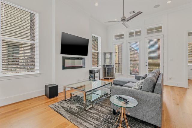 10943 Grove Tree Lane, Houston, TX 77043