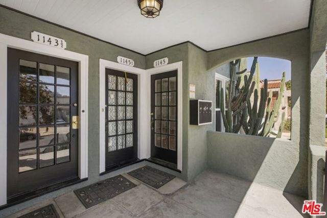 1143 N Commonwealth Avenue, Los Angeles, CA 90029