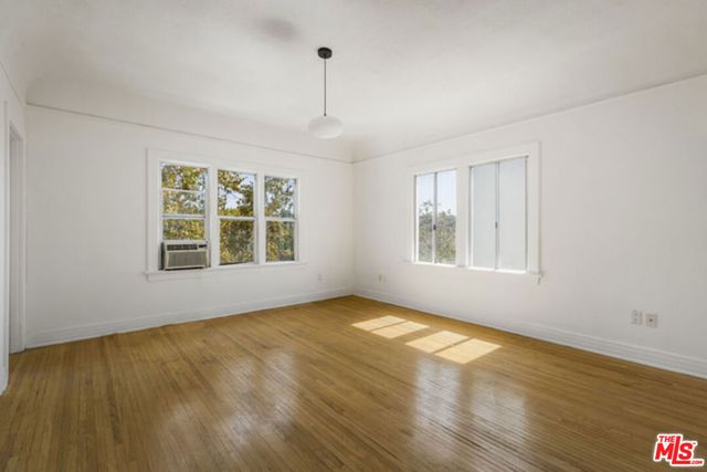 1143 N Commonwealth Avenue, Los Angeles, CA 90029