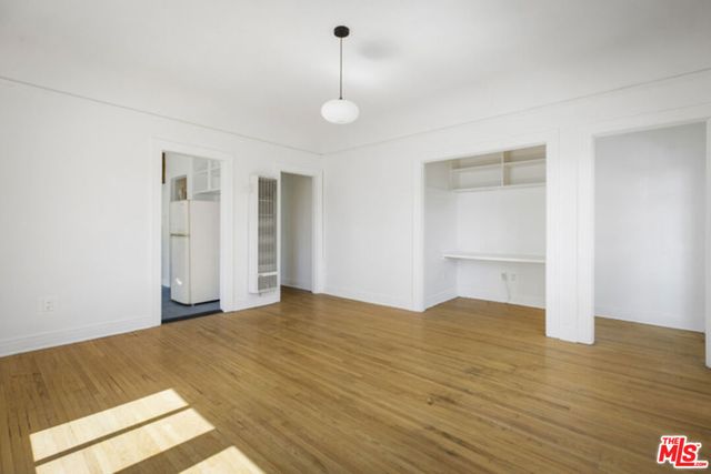 1143 N Commonwealth Avenue, Los Angeles, CA 90029