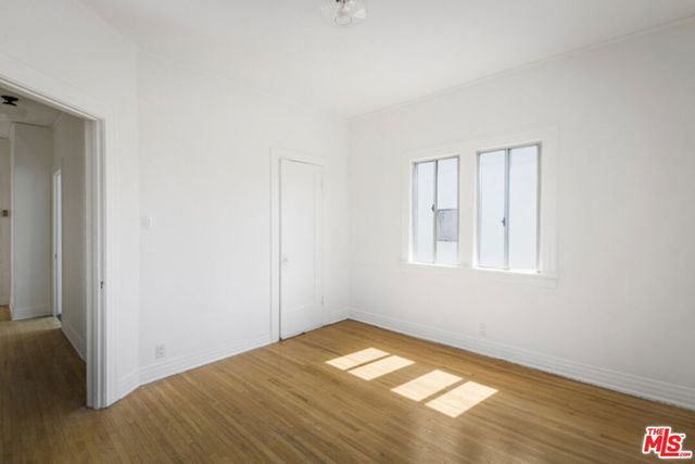 1143 N Commonwealth Avenue, Los Angeles, CA 90029
