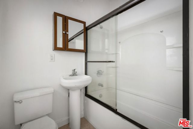 1143 N Commonwealth Avenue, Los Angeles, CA 90029
