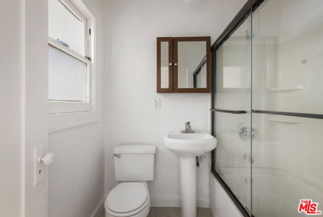 1143 N Commonwealth Avenue, Los Angeles, CA 90029