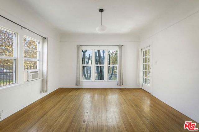 1143 N Commonwealth Avenue, Los Angeles, CA 90029